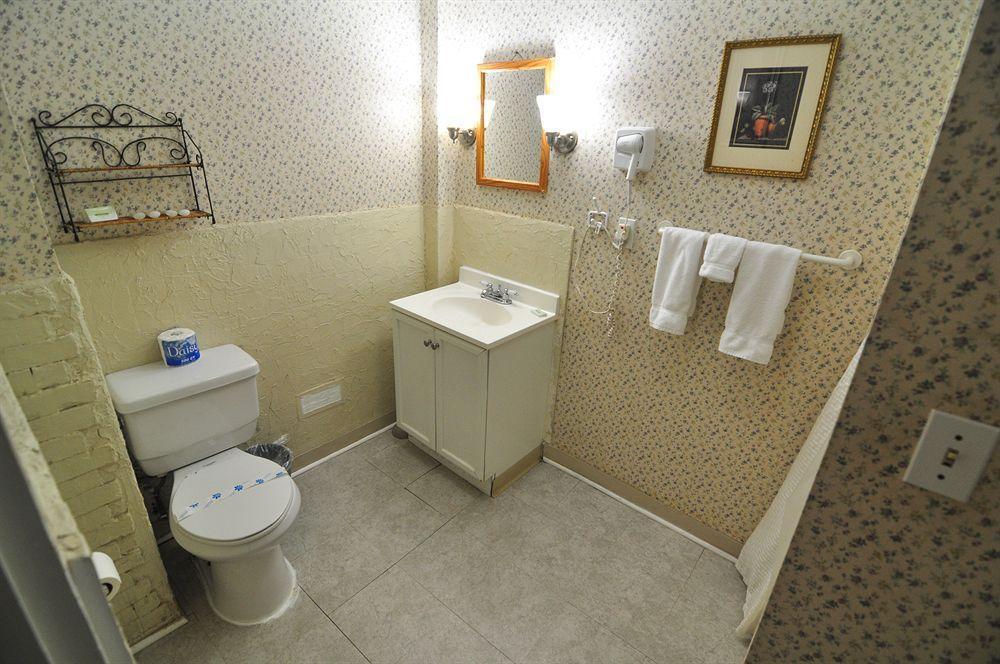 Beacon Inn 1750 Brookline Buitenkant foto
